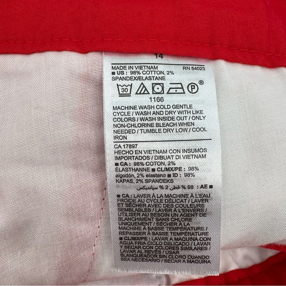 Old Navy Everyday Shorts Womens 14 Chino Red Floral Hawaiian Preppy Tropical